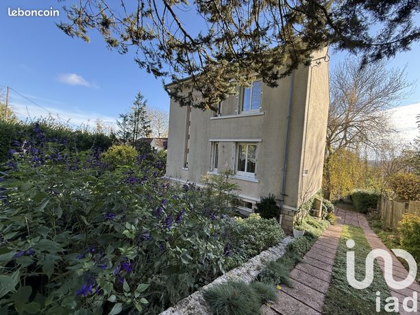 Propriété 4 pièces 100 m²