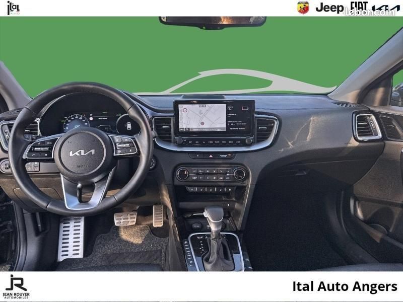Kia Ceed SW 1.6 GDi 105ch + Plug-In 60.5ch Premium DCT6/Pack SECU (image 12)