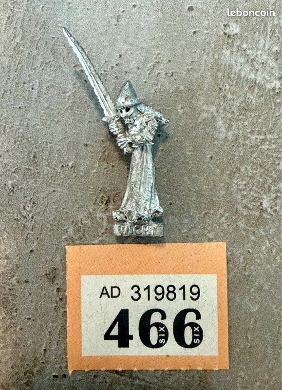 Citadel C18 Night Horrors Wight Sword Undead Games Workshop Warhammer Metal 1985 (image 1)