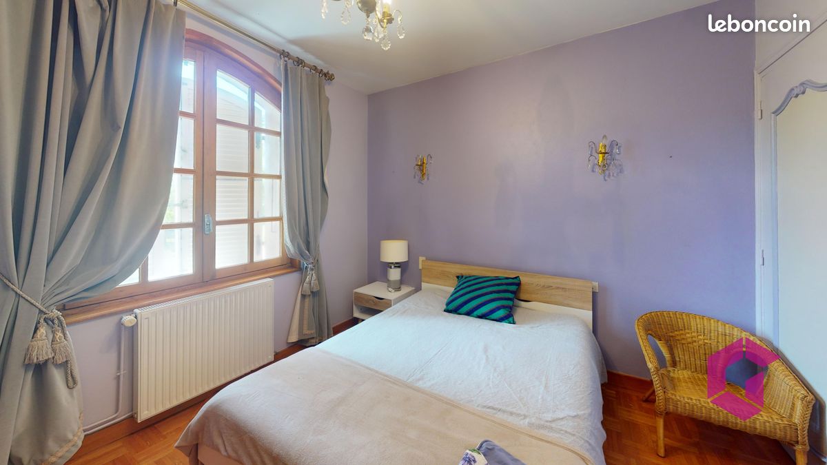 Propriété 9 pièces 238 m² (image 9)