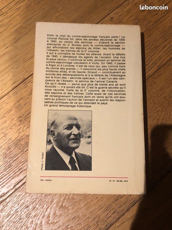 Livre "Services spéciaux" (image 2)