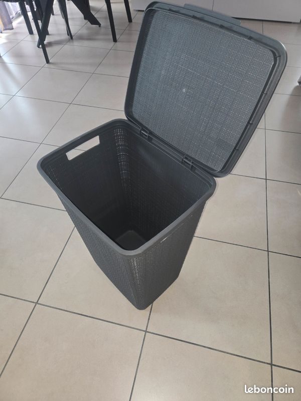 Panière a linge grise neuve (image 3)