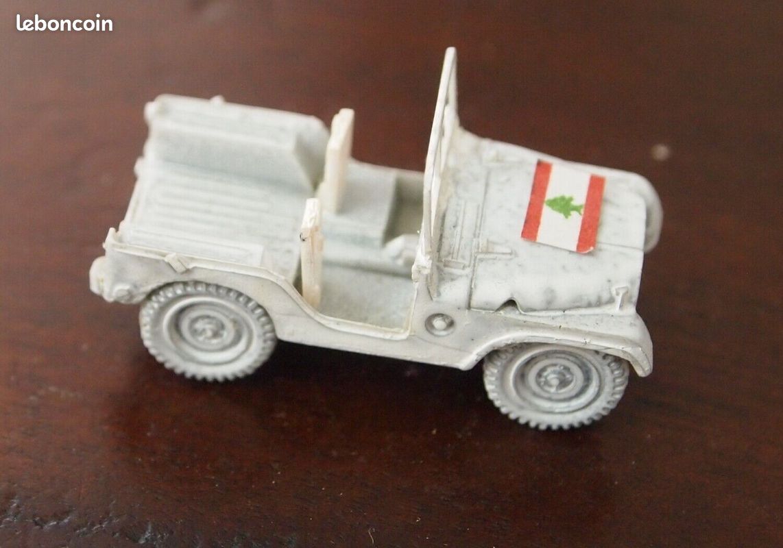 M-38 libanaise gris/blanc, 1/72, Model-Miniature (image 3)