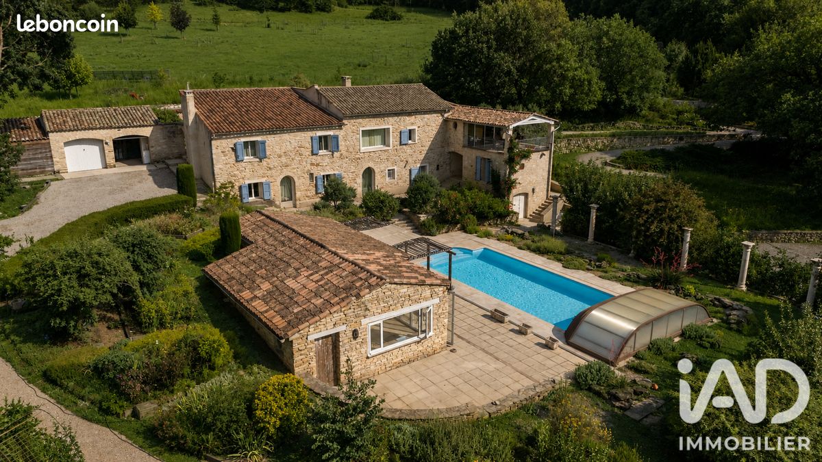 Maison 7 pièces 229 m² · à Dauphin · 229 m² · 1 660 000 €