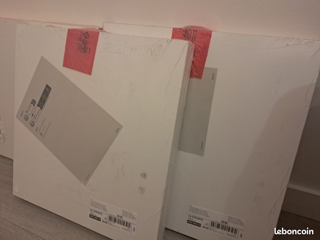 3 tablettes USTRATA 40x37 (image 1)