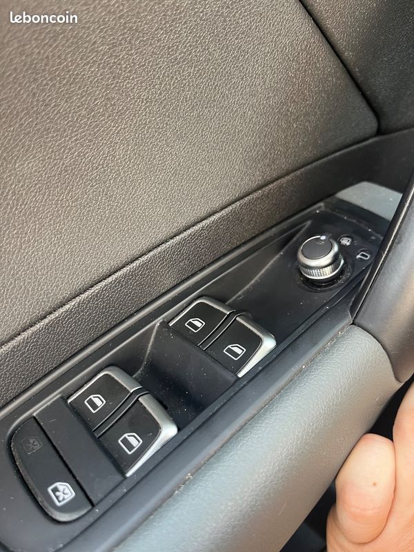 AUDI A1 SPORTBACK 1.4 TDI 90 S-LINE S-TRONIC *TRES BON ETAT - SIEGES CHAUFFANTS - BLUETOOTh (image 27)