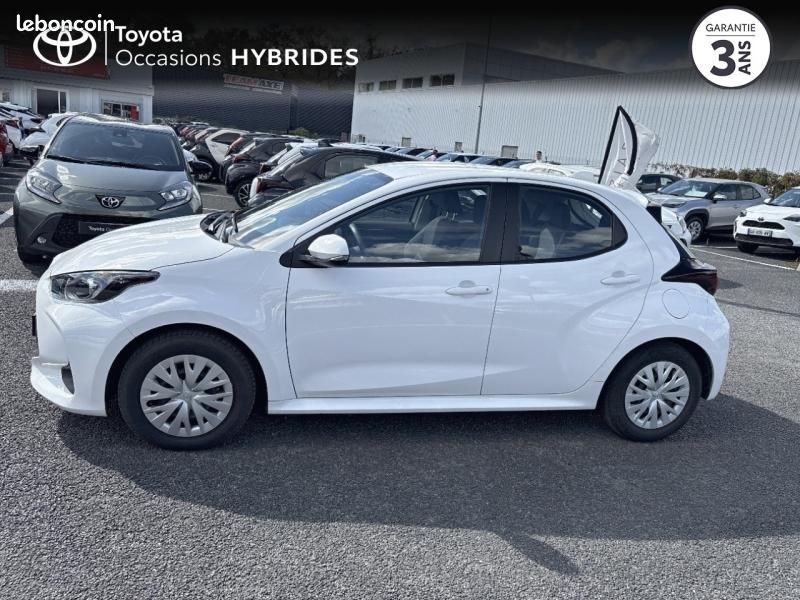 Toyota Yaris 116h Dynamic 5p MY22 (image 3)