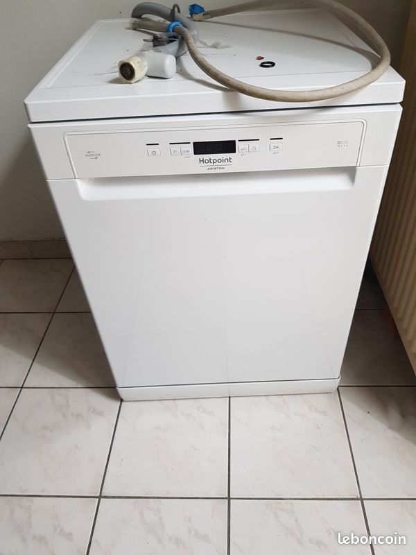 Lave vaisselle hotpoint ariston (image 1)