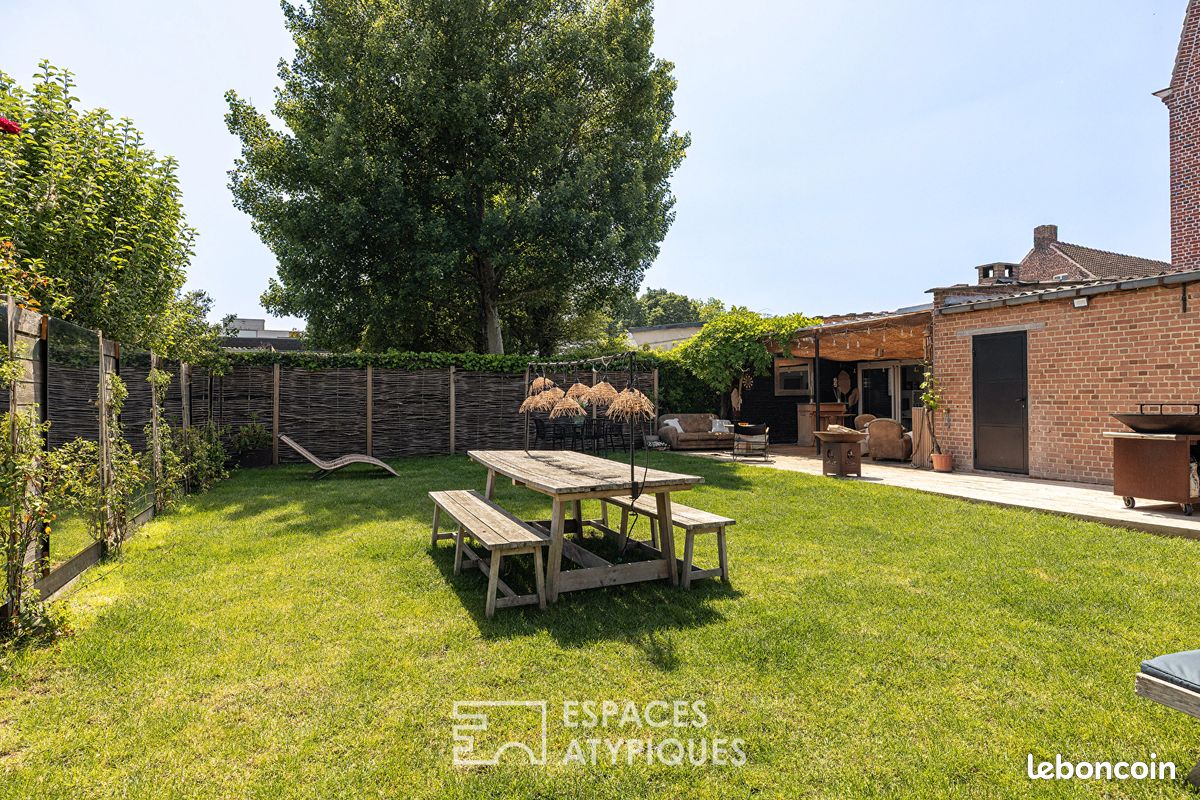 Maison 6 pièces 236 m² · à Bousbecque · 236 m² · 590 000 €