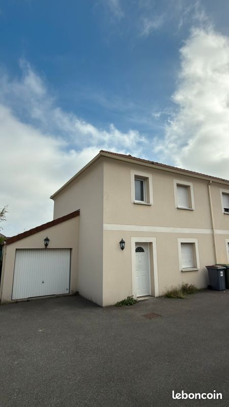 Maison 4 pièces 78 m² · à Mantes-la-Ville · 78 m² · 1 050 €/mois