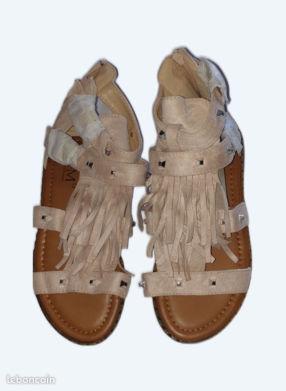 Sandales Daim Beige neuves (image 1)