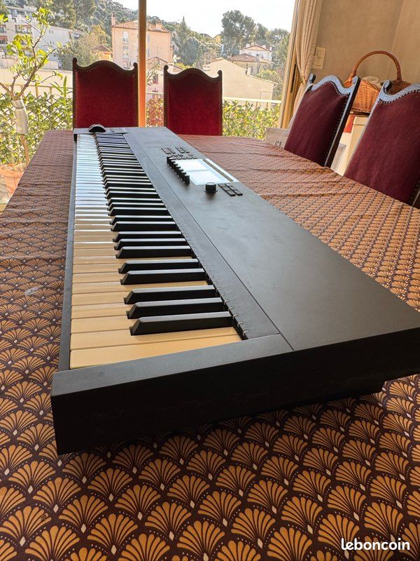 Controleur Dj Contru00f4leur MIDI Portable Avec Batterie Rechargeable Interface USB Et Alimentation De Type C 8 Boutons Poussoirs Akai Mpk Mini Mk3