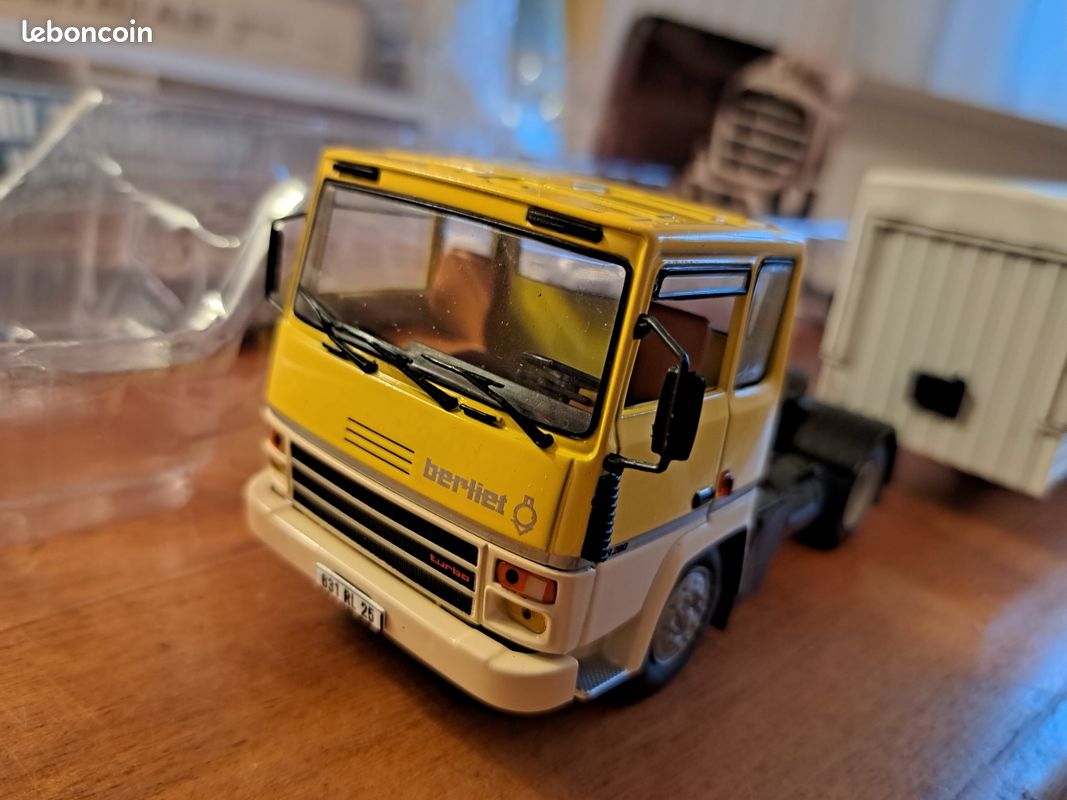 CAMION SEMI-REMORQUE BERLIET Tr 280 Bache Peugeot Altaya N° 66 1/43 EUR CAMION SEMI-REMORQUE BERLIET Tr 280 Bache Peugeot Altaya N° 66 1/43 EUR