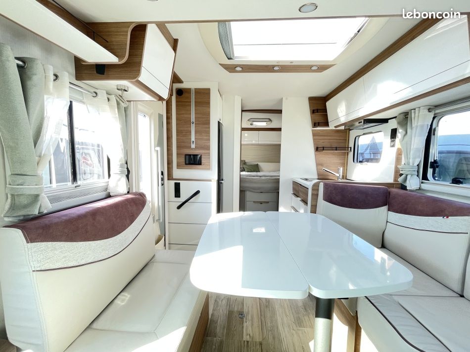 CAMPING-CAR INTEGRAL OCCASION EN OR - Pilote G720 Sensation - Tout équipé (image 4)