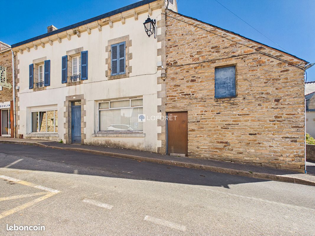 Maison 9 pièces 290 m² · à La Forêt-Fouesnant · 290 m² · 245 000 €