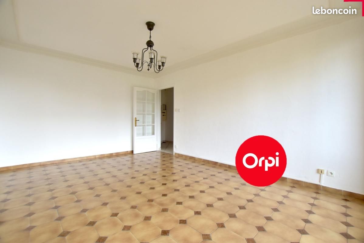 Appartement 4 pièces 89 m² · à Saint-Priest · 89 m² · 1 035 €/mois