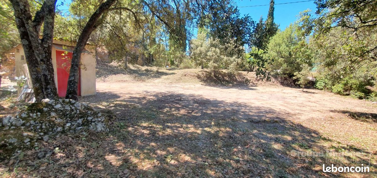 Terrain 1840 m² · à Rians · 1 840 m² · 149 000 €