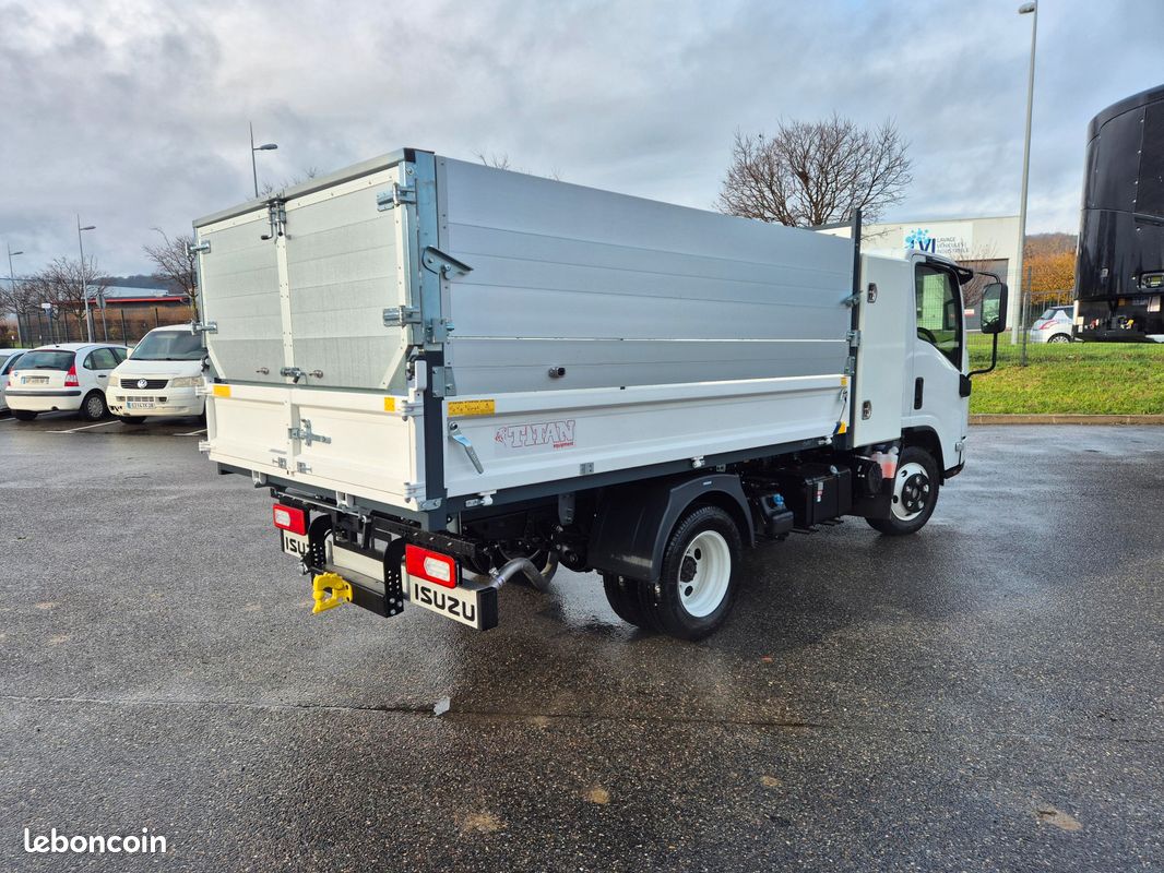 NOUVEAU ISUZU M27 3L 150Ch benne + rehausse + porte universelle type paysagiste (image 5)