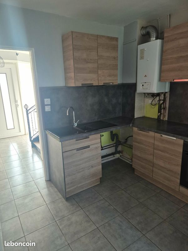 Maison 5 pièces 85 m² · à Valenciennes · 85 m² · 900 €