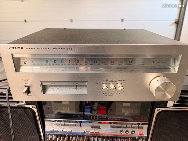 Tuner FM numérique Hitachi FT-2L - Photo, audio & vidéo