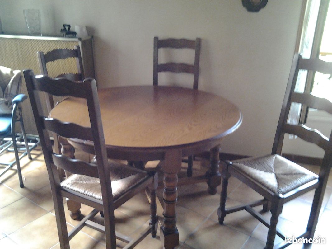 Table et chaises de salle à manger (image 2)