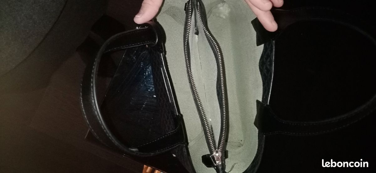 Sac Amporio Armani (image 4)