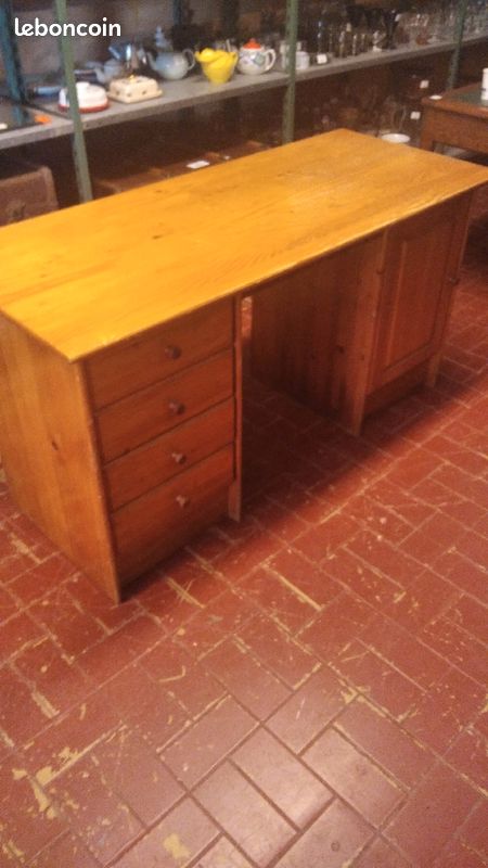 Bureau (image 2)