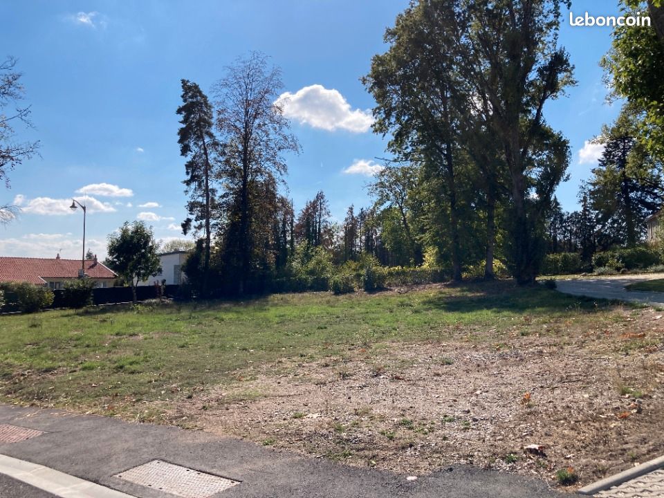 Terrain 1380 m² · à Isle · 165 000 €