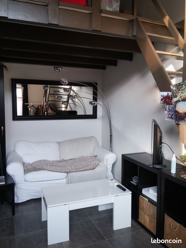 Appartement 1 pièce(s) 20 m²à louer Guyancourt