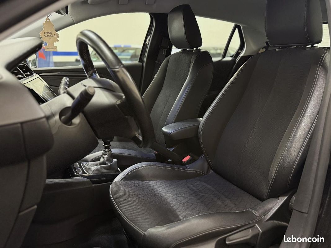 Opel corsa 1.2 t 100 elegance (image 9)