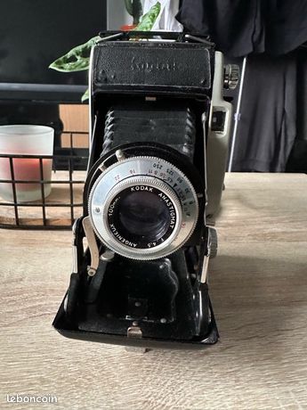 ANCIEN APPAREIL PHOTO KODAK B 11 + ETUI CUIR MARRON