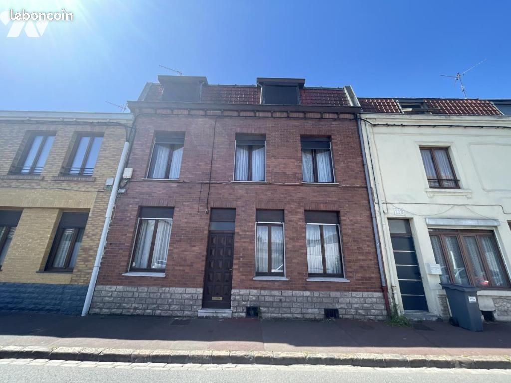 Maison 5 pièces 164 m² · à Lille · 164 m² · 230 000 €