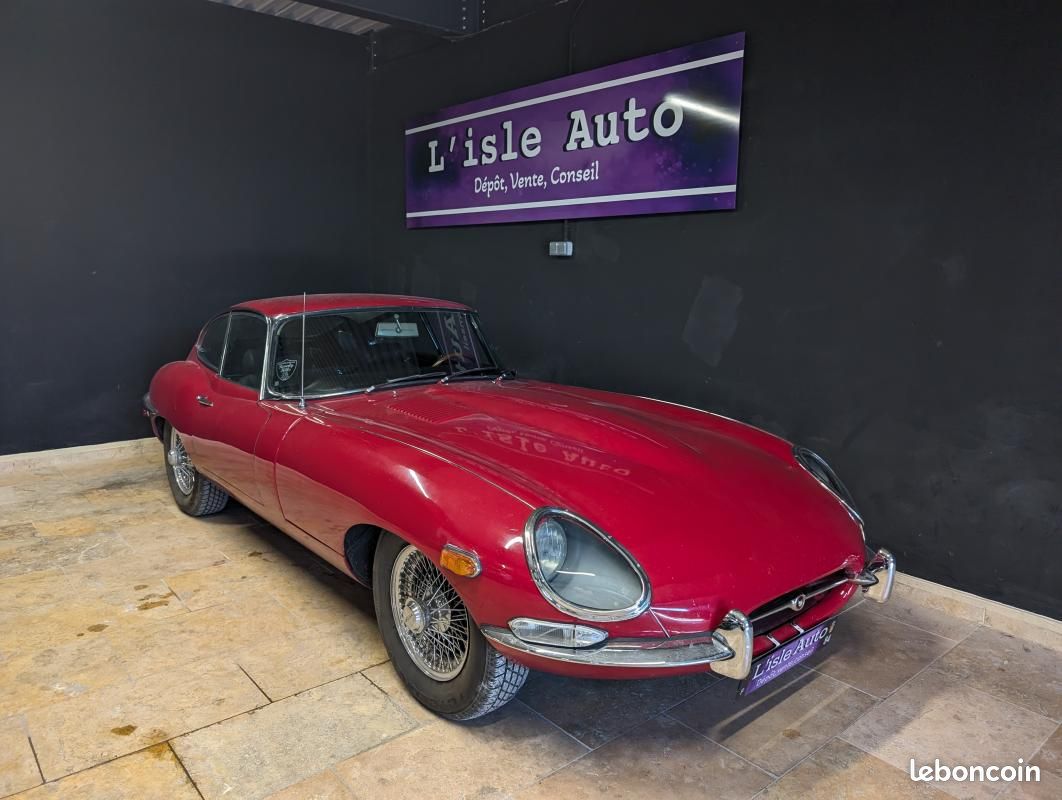 Jaguar E-Type Series 2 4.2 6 cyl en ligne (image 1)