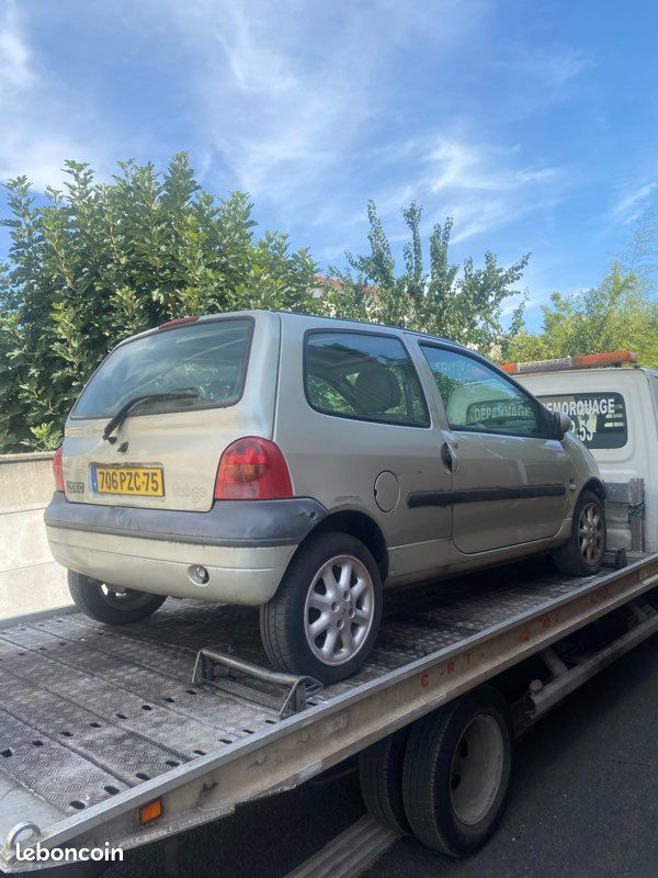 Renault twingo initiale 1.2 .16v 75cv essence année 2003 (image 3)