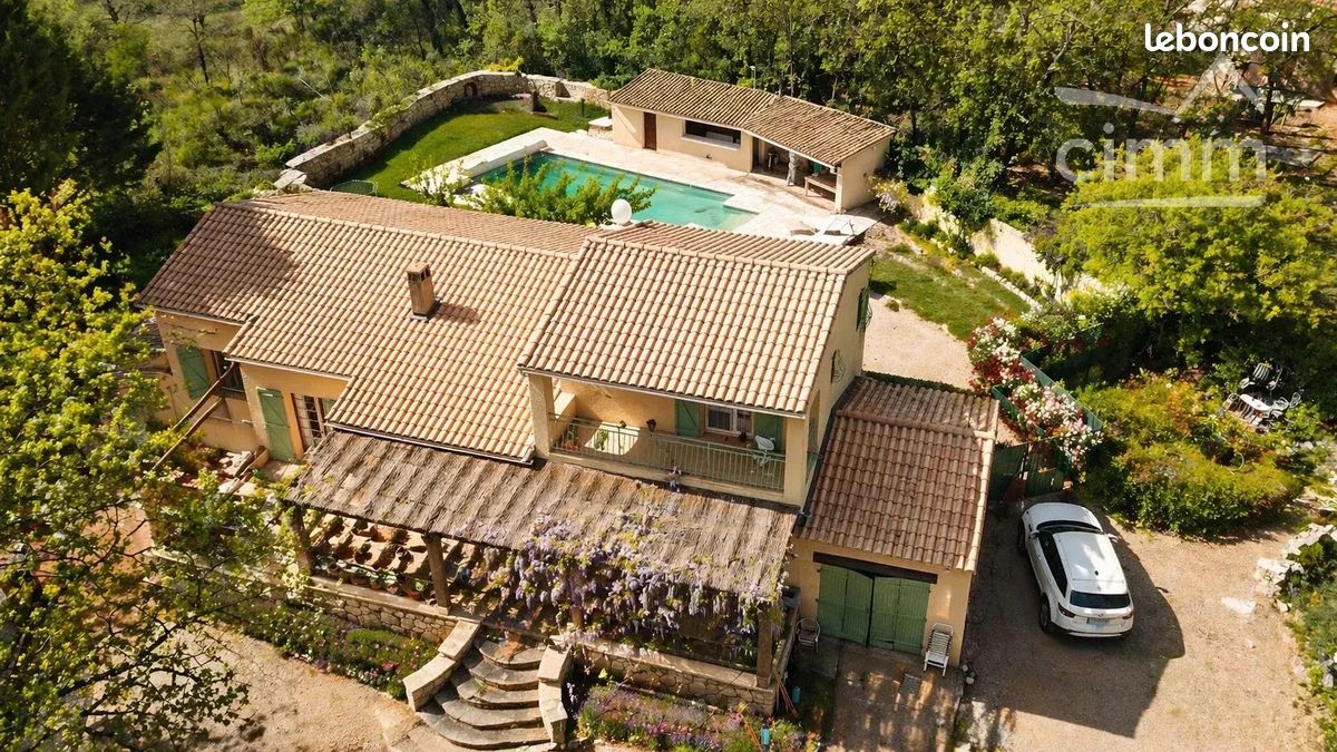 Maison 6 pièces 176 m² · à Callas · 176 m² · 638 000 €