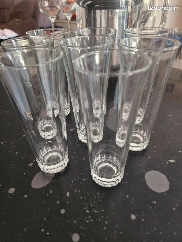 Lot de 8 verres hauts vintage – Reims France (image 1)