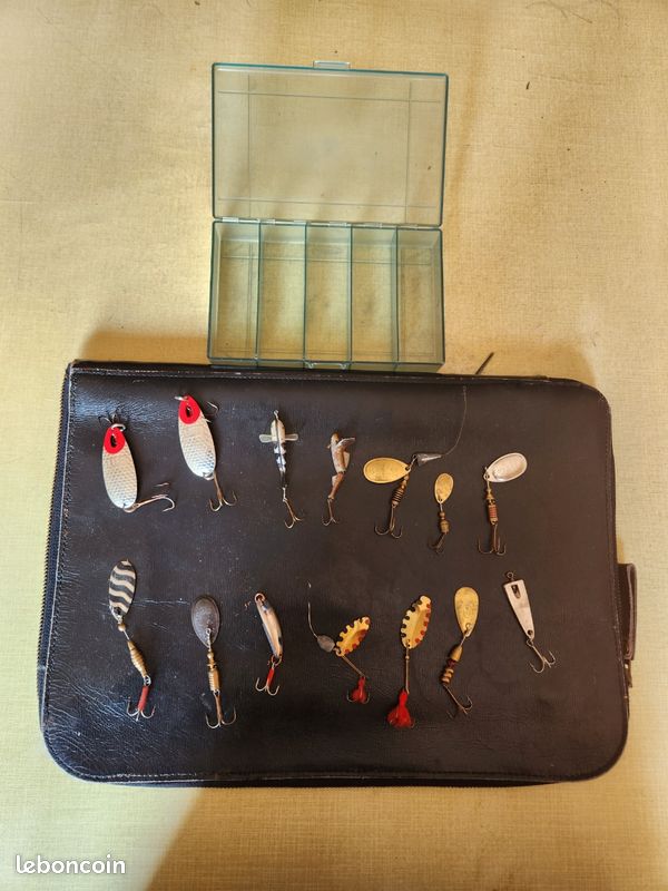 Lot De 15 Leurres De Pêche Vintage Mixtes – Marques Variées, Pour Eau Douce, Avec Boîte