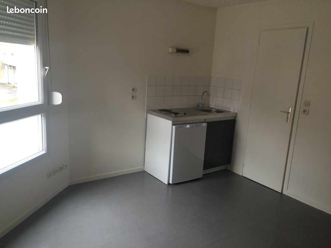 Appartement 1 pièce 18 m² · à Lens · 18 m² · 420 €