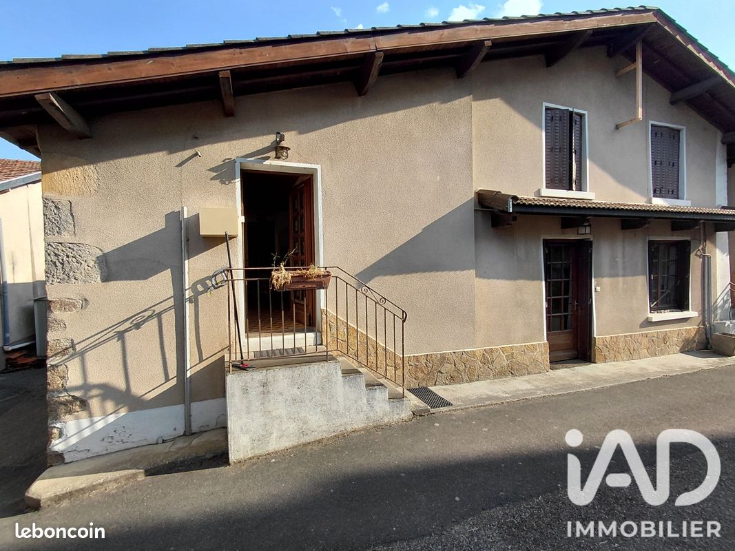 Maison 5 pièces 76 m² · à Brussieu · 76 m² · 75 000 €