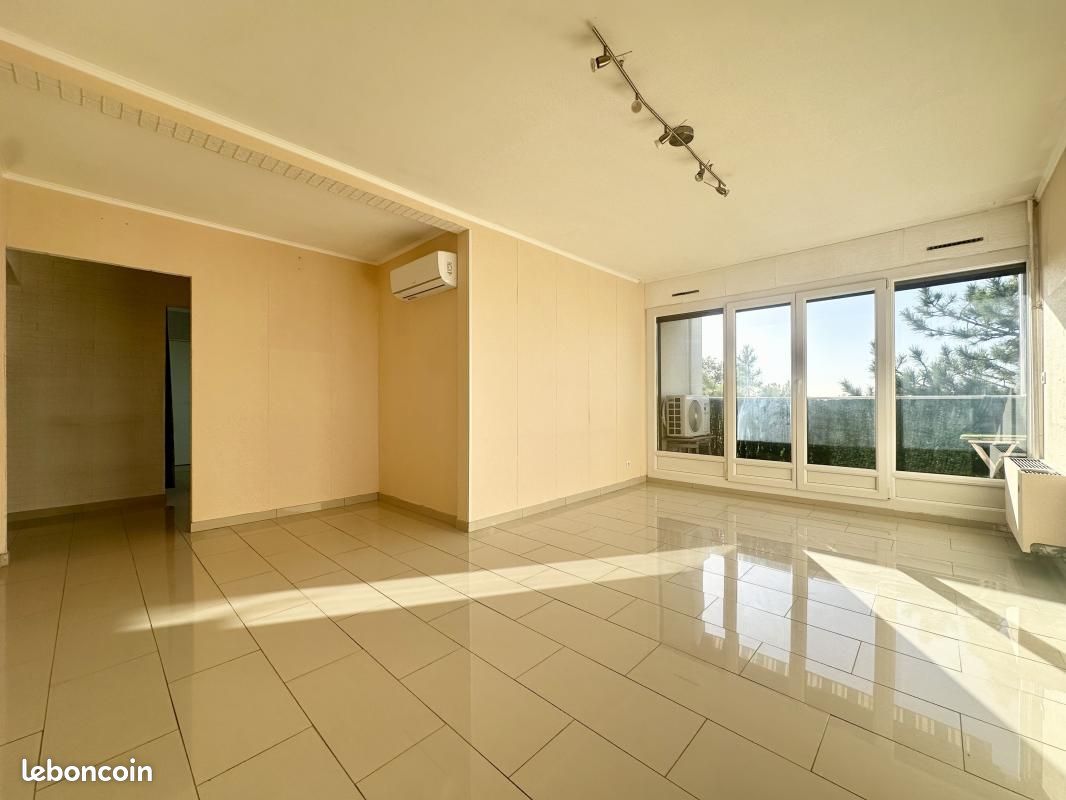 Appartement 3 pièces 68 m² · à Salon-de-Provence · 68 m² · 145 000 €