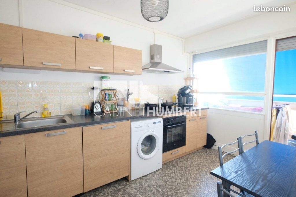 Appartement 4 pièces 99 m² · à Saint-Étienne · 99 m² · 110 000 €
