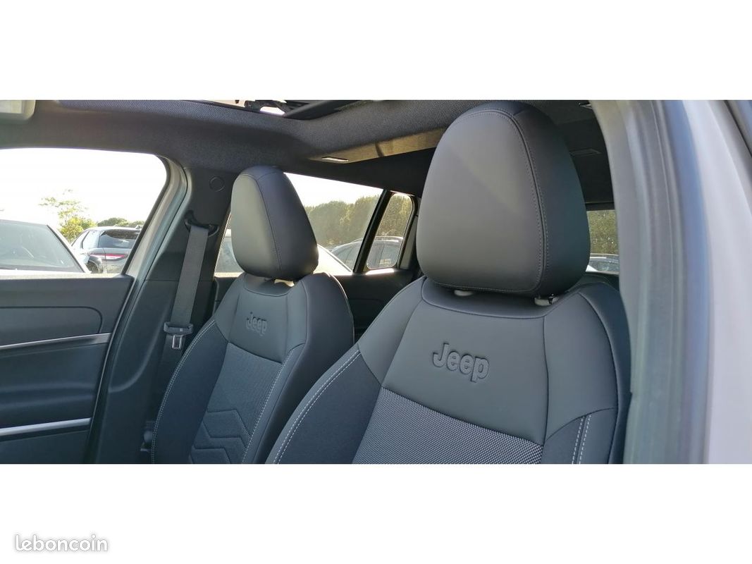 JEEP AVENGER 1.2 T3 e-Hybrid 110 BVR Summit +PK PREMIUM+TOIT OUVRANT (image 6)