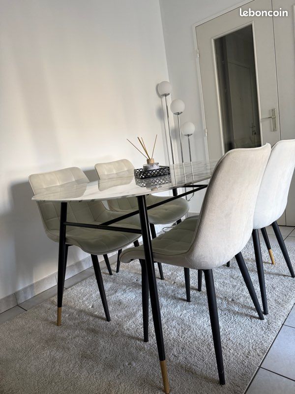 Table à manger en verre trempé effet marbre 4 personnes (image 3)