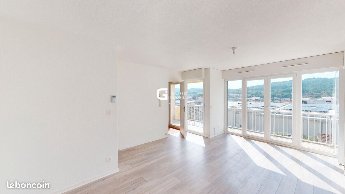 Appartement 4 pièces 85 m² · à Oyonnax · 85 m² · 149 000 €