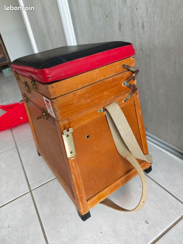 Boîte De Pêche Vintage UMCO – 10 Plateaux – Marron – Réfrigérant Ventre 4500 UPB – USA