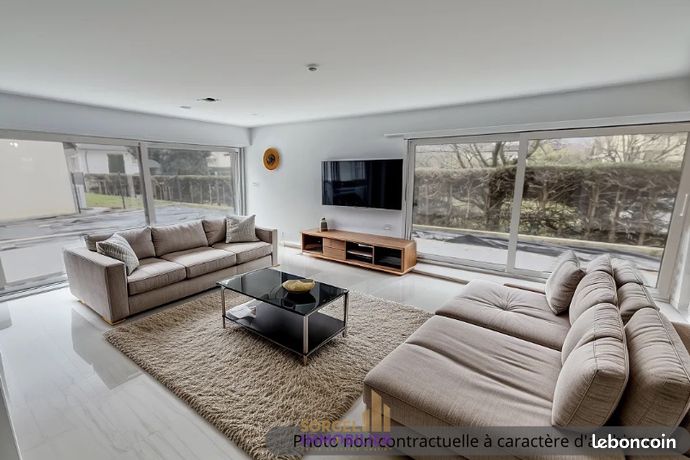 Propriété 6 pièces 147 m²