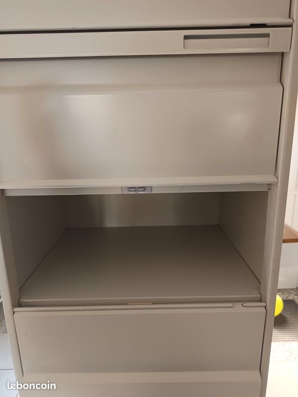 Meuble clapet métal (image 3)