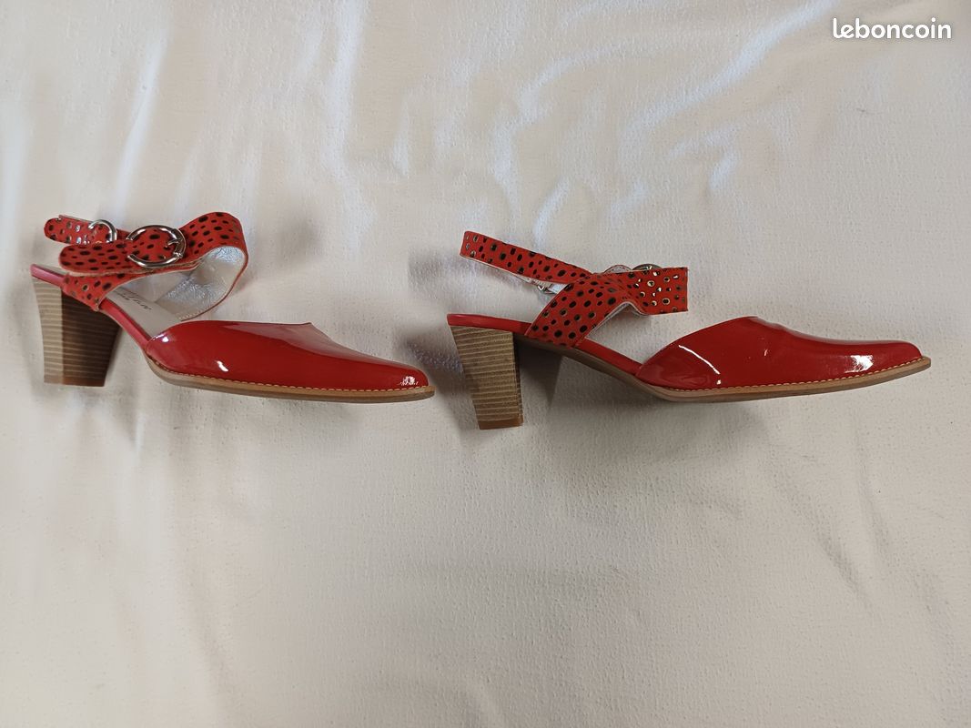 Chaussures à Talons Vernies Rouges J METAYER Paris - Pointure 37.5 - Bon état - Fabriqué En France