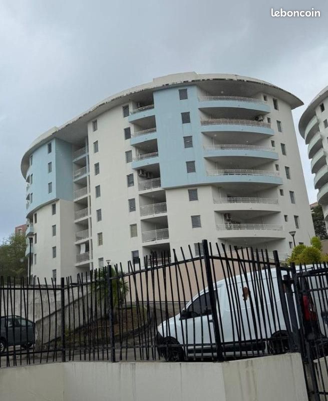 Appartement 1 pièce 47 m² · à Fort-de-France · 47 m² · 153 000 €