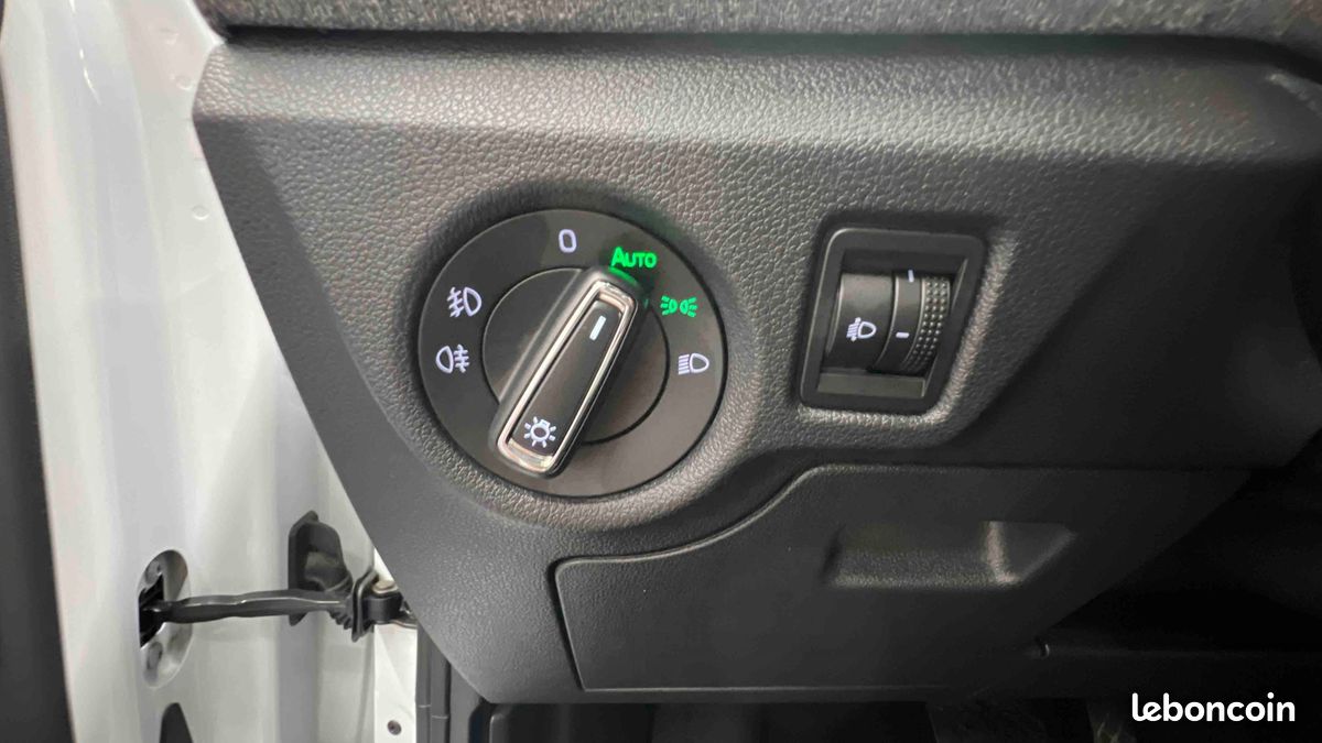 SKODA Scala 1.0 TSI Evo 2 116 ch DSG7 Selection (image 18)